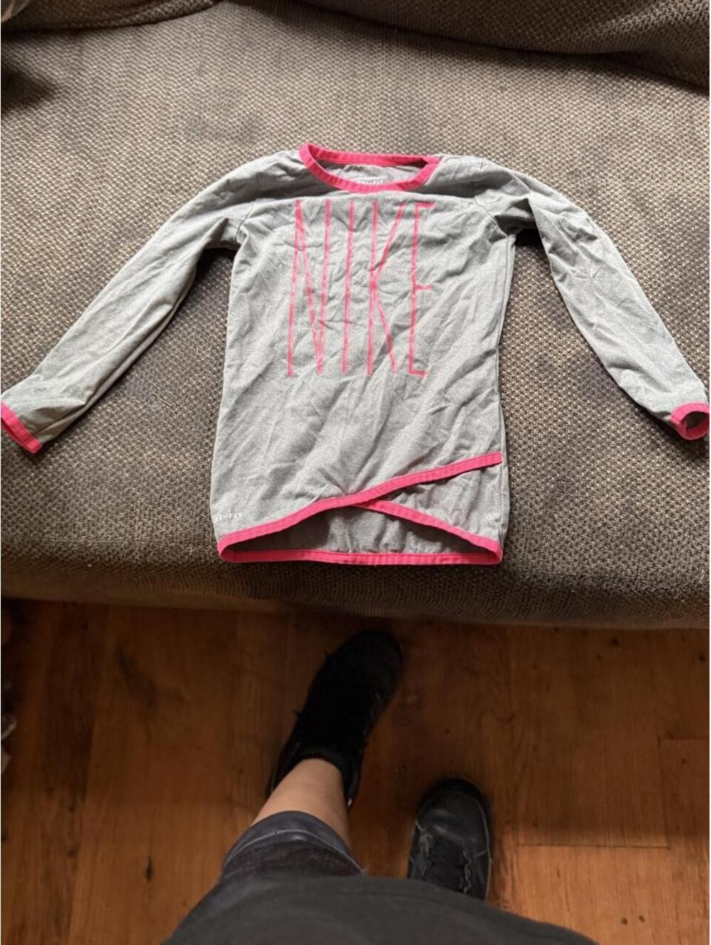 Nike Women's Grey and Multi Shirt